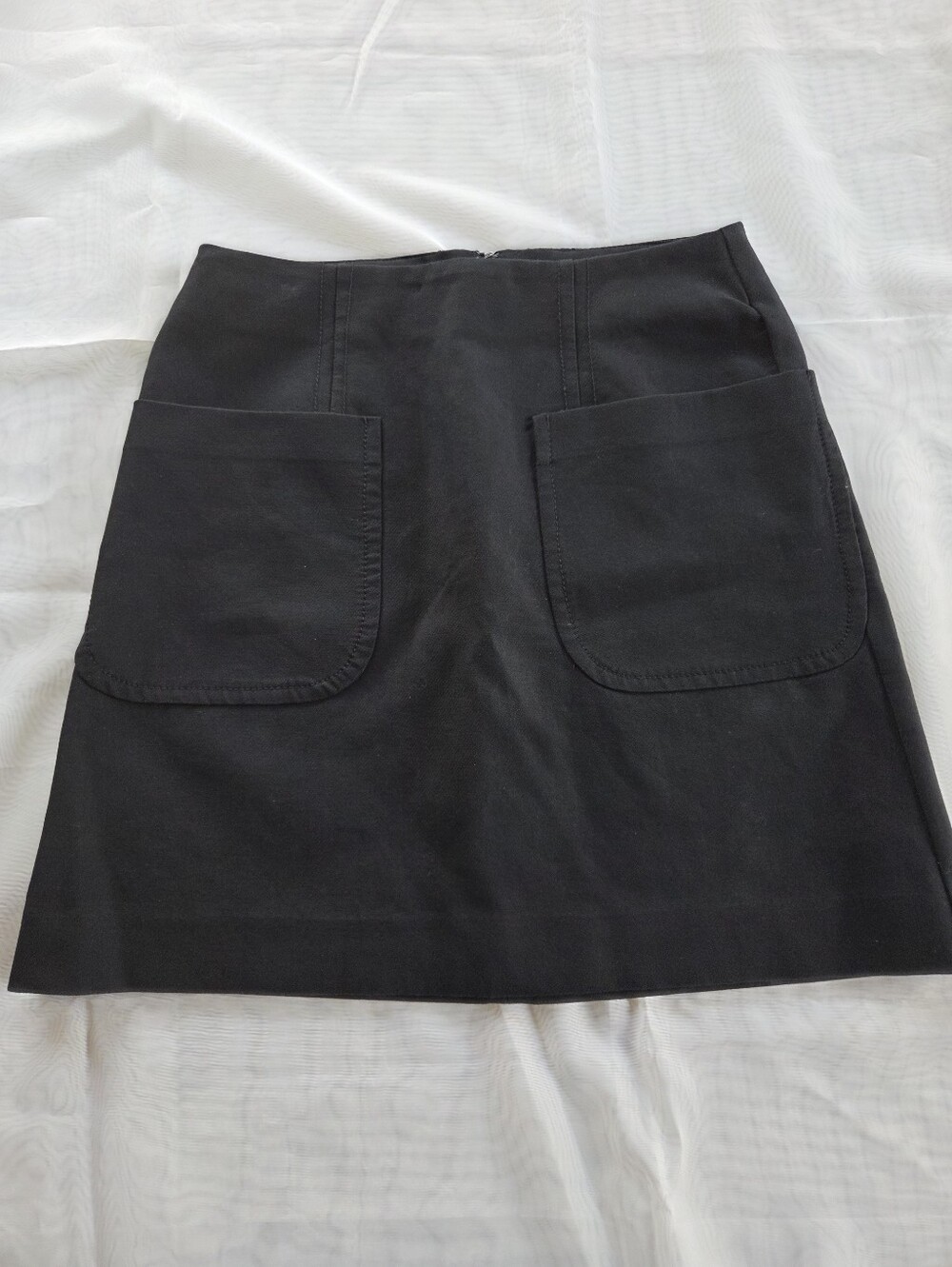Ann Taylor LOFT Classic Black A-Line Women's Skirt with Front Patch Pockets
